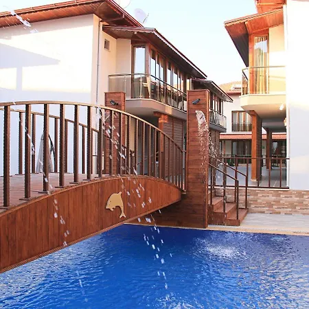 Dolphin & Hotel 4*